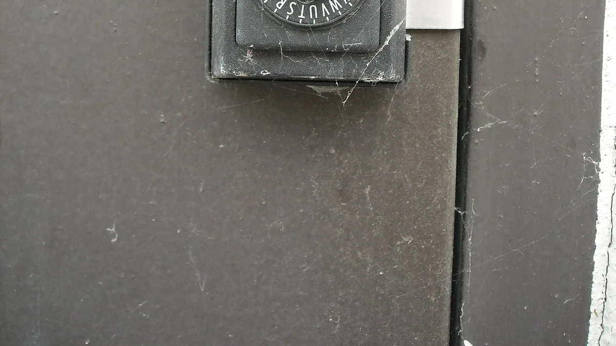 Cerradura seguridad puerta